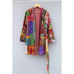 Kimono Kantha Hecho a Mano con Parches de Seda Multicolores, Bata Kantha Única para Invierno, Chaqueta Kimono con Parches Indios a Precio de Fábrica - Product Image 2