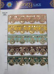 Dentelle brodée florale élégante et colorée pour la mode, la décoration intérieure et les projets d'artisanat - Product Image 2