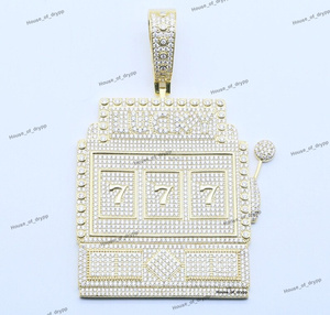 จี้รูปตู้สล็อตมันวาวหรูหรา ประดับเพชรโมอิสซาไนต์ VVS เงินแท้ 925 สไตล์ฮิปฮอป - Product Image 2