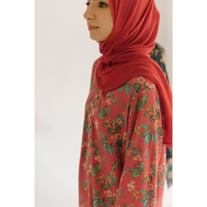 Conjuntos de Mujer Fiery Fusion, Atuendo de Moda Atrevido y Vibrante - Product Image 2