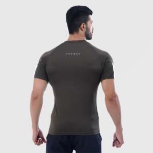 เสื้อยืด Speed Fit ผ้าโพลีเอสเตอร์ถัก 100% น้ำหนักเบา สีพื้น พร้อมลายสกรีน สไตล์เพอร์ฟอร์แมนซ์สำหรับออกกำลังกาย สีเขียวมะกอก - Product Image 2