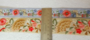 สั่งทำลายดอกไม้ปักสองสีบนผ้าฐานสุทธิสำหรับชุดเดรสและเสื้อผ้าที่มีความกว้าง1.75นิ้วสำหรับขายต่อ - Product Image 5