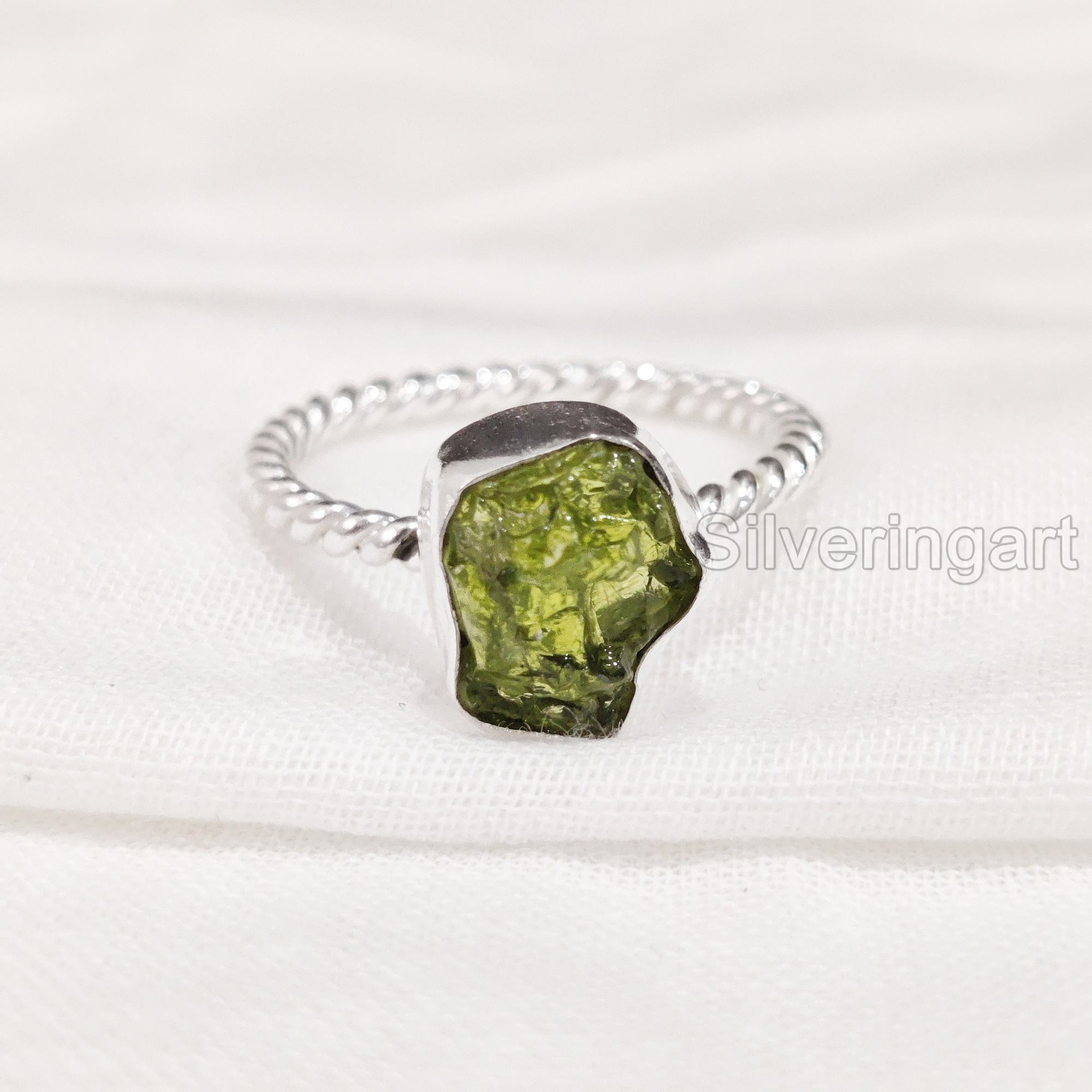 สีเขียว