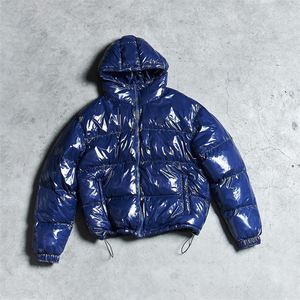 Chaqueta acolchada de invierno de alta calidad para mujer 2025, chaqueta acolchada transpirable con capucha, estampado de logotipo personalizado, chaqueta acolchada de invierno con relleno de algodón - Product Image 3