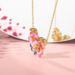 สร้อยคอเงินแท้ลายดอกกล้วยไม้ฟาแลนนอปซิสและผีเสื้อในสวนแสนโรแมนติก - Product Image 6
