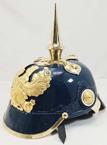 หมวกหนังปิคเคิลเฮาเบแบบเยอรมันยุคกลาง งานแฮนด์เมด ทนทาน ขายส่ง พร้อมตราสัญลักษณ์นกอินทรีทองเหลืองแบบมีหนาม สำหรับงานเฉลิมฉลอง - Product Image 2