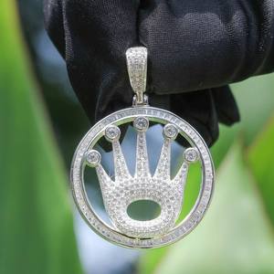 Pendentif de luxe Christian Iced Out Crown Circle Moissanite Hip Hop Royalty en argent sterling plaqué or - Product Image 3