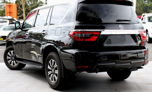 SUV 4x4 de Lujo Usado 2024 con Bajo Kilometraje, Motor V8 de 5.6 L a Gasolina, Automático, Volante a la Derecha, Versión Tropical - Product Image 4