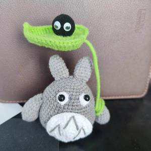 Ornements Totoro faits main en crochet, vente en gros, cadeaux parfaits pour les enfants et les adultes. - Product Image 1