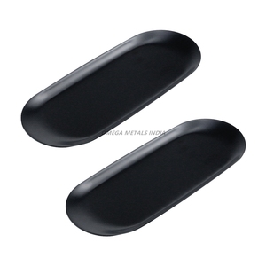 Plateau de service rond en argent fabriqué à la main avec des bords élégants et une finition polie Idéal pour la décoration intérieure élégante et les divertissements - Product Image 5