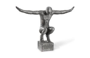 Sculpture d'homme en argent artistique Artisanat élégant Pièce maîtresse de décor unique accrocheuse pour des espaces de vie élégants - Product Image 6