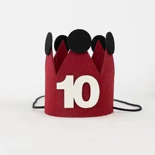 [10] Chapeau couronne rouge