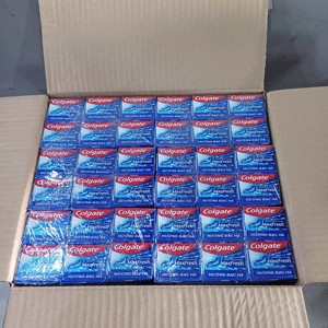 Pasta de Dientes Colgate MaxFresh 180g, Menta Fresca, Refrescante Bucal, Uso Doméstico, Hecho en Tailandia - Product Image 4