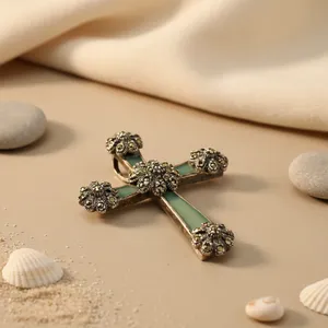 Pendentif croix vintage en pierre naturelle verte et marcassite, charme religieux en argent 925, bijou unisexe pour usage quotidien - Product Image 3
