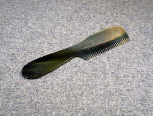 Peine Clásico de Cuerno de Búfalo Natural Pulido a Mano de Alta Calidad para el Cuidado del Cabello y la Barba - Venta al por Mayor - Product Image 6