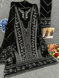 Costume pakistanais de qualité exportée avec broderie lourde complète avec dentelle de travail de séquence 2 côtés 3mm disponible au prix de gros - Product Image 2