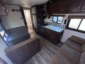 Jayco Jay F-l-i-g-h-t 26BH d'occasion 2018 - Product Image 5