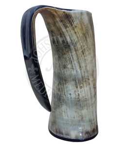 Tasse en corne de buffle de qualité supérieure Design en corne de viking sculptée naturelle Restaurant en agate de haute qualité buvant de l'artisanat en croissant - Product Image 1