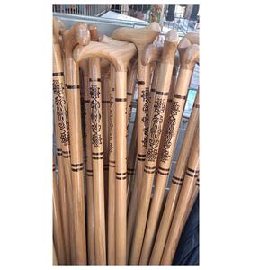 Canne de marche en bois fabriquée à la main par un fabricant personnalisé avec une poignée en bois, qualité supérieure, fabriquée en Inde - Product Image 1