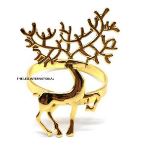 Anneau de serviette en métal haut de gamme argent fini Table à manger de mariage décoré anneau de porte-serviettes de luxe avec motif en relief - Product Image 4