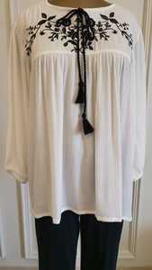 Camiseta sin mangas de manga larga con diseño de moda arrugado de algodón con bordado Floral de la mejor calidad para mujeres y niñas, botón de punto, primavera transpirable - Product Image 3