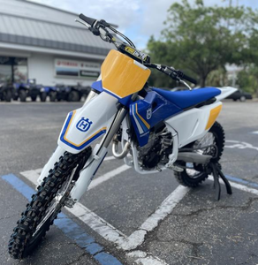 Tout Neuf 2025 FC 350 Heritage Dirtbike - Product Image 3