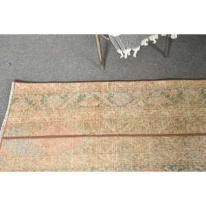 Alfombra turca vintage Beige Verde 1,9 x 11.3ft Patrón rectangular de tejido plano para decoraciones de sala de estar o pasillo - Product Image 3