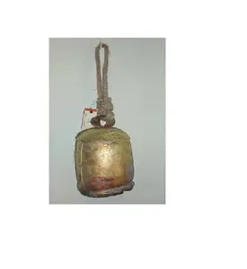 Campanas de vaca decorativas de latón de nuevo diseño personalizadas hechas a mano más vendidas para X-Mas - Product Image 1