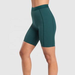 Pantalones cortos de motorista de gimnasio personalizados para mujer con logotipos personalizados de tela duradera OEM pantalones cortos de fitness y ropa deportiva al por mayor - Product Image 3
