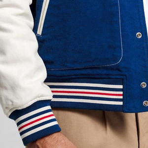 Chaqueta Universitaria Varsity de Alta Calidad de Fabricante OEM, Parches Bordados Personalizados, Chaqueta Varsity de Lana - Product Image 6