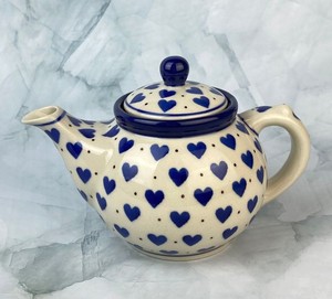 Théière classique rose à motif cœur avec bec verseur de précision, poignée confortable et corps isotherme pour le service du thé - Product Image 5