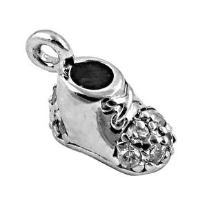 Breloque chaussure de bébé en argent 925 avec pierres de moissanite rondes serties griffe, pendentif mignon pour cadeau - Product Image 3