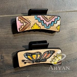 Vente en gros d'accessoires pour cheveux de femmes pinces à cheveux en cuir usiné à la main pinces à cheveux florales personnalisées en cuir de vachette de haute qualité - Product Image 1