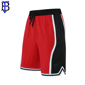 Style de rue du fabricant OEM, 5 pouces d'entrejambe en polyester, pantalons de survêtement pour la plage, la natation et le basket-ball, logo personnalisé, short en maille - Product Image 4