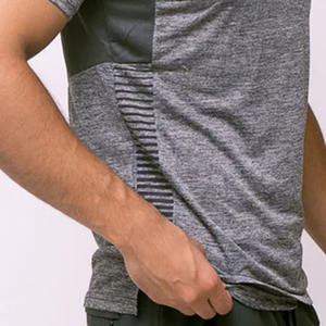 Camiseta de fitness personalizada Diseño de patrón sólido con material de poliéster/algodón 280 gramos Tela de punto Estilo formal - Product Image 5