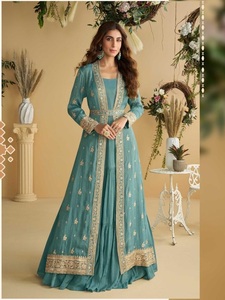 ชุด anarkali เย็บด้วยผ้าไหมแบบพิเศษพร้อมผ้าคลุมไหล่ปักลายพร้อมเข็มขัดเหมาะสำหรับคอลเลกชันงานแต่งงาน - Product Image 2