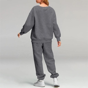 Conjunto de sudadera con capucha y Jogger de estilo informal para mujer de gran tamaño, jersey con logotipo personalizado, chándal, sudaderas, pantalones de chándal, opción en blanco barata - Product Image 5