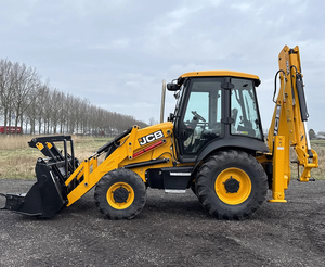 รถตักล้อยาง JCB 3CX Sitemaster 8 ตัน ขับเคลื่อน 4 ล้อ กำลัง 74 แรงม้า เครื่องยนต์ดีเซล JCB - Product Image 2
