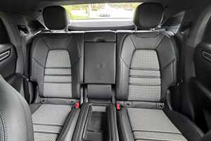 Cayenne Turbo Coupé AWD 2024, Bajo Kilometraje, Transmisión Automática, Volante a la Izquierda, Color Oscuro, Asientos de Cuero, Techo de Aleación de Aluminio - Product Image 6