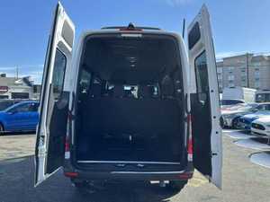 Sprinter 2500 2025 Blanca, Gasolina, 8 Asientos, Furgoneta de Pasajeros, Tracción Trasera, Transmisión Automática, Techo Panorámico, Visión Trasera de 360° - Product Image 4