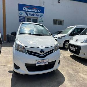 Vente chaude Toyottaa Yariss SUV Moteur à essence Expédition rapide Meilleur prix Commande en gros disponible maintenant - Product Image 2