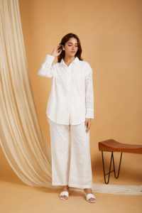 Meilleures ventes de robes de créateurs de haute qualité, nouvelles robes blanches décontractées personnalisées à la mode pour femmes au prix le plus bas de la fabrication en gros - Product Image 5