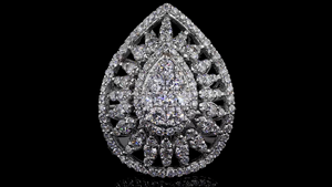 Anillo de Cóctel con Diamante Cultivado en Laboratorio en Forma de Pera | Anillo de Lujo para Eventos y Ocasiones Especiales para Mujer |   Joyería Fina de Diseño - Product Image 5