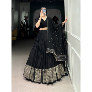 Venta al por mayor de FashionHarbour Pure Chanderi estilo Bollywood Lehenga Choli con Dupatta ropa de verano tradicional para fiestas - Product Image 1