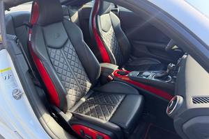 Auto Usado Confiable, Audi TTS Coupé 2021, Turbo de 4 Cilindros, Tracción en las Cuatro Ruedas - Product Image 4