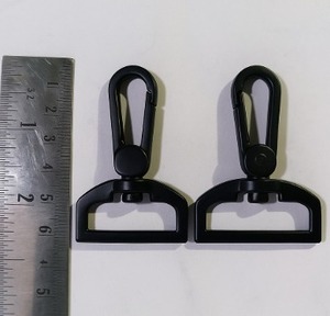 ตะขอเกี่ยวแบบหมุนได้คุณภาพสูงตะขอโลหะอัลลอยสีดำพร้อมคลิปสปริงสำหรับเข็มขัดกระเป๋าและผลิตภัณฑ์สำหรับสัตว์เลี้ยง - Product Image 3