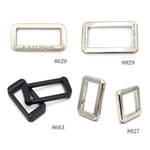 Hebilla cuadrada con logo grabado a medida para bolsos, hebilla rectangular con anillo para correas <span class=keywords><strong>de</strong></span> bolso, venta al por mayor <span class=keywords><strong>de</strong></span> fábrica OEM - Product Image 1