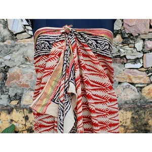 Femmes été plage Wrap main bloc imprimé 100% coton sarong respirant et doux châle/écharpe cadeau parfait pour elle - Product Image 4