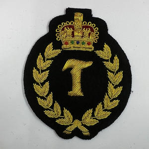 Insignes personnalisés en fil métallique brodé à la main Conception personnalisée pour vestes de cérémonie Accessoires et manteaux uniformes formels - Product Image 3