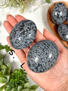 หินปาล์มออบซิเดียนเกล็ดหิมะธรรมชาติหินคริสตัลบำบัดสำหรับต่อสายดินและป้องกันหินปาล์มออบซิเดียน - Product Image 6